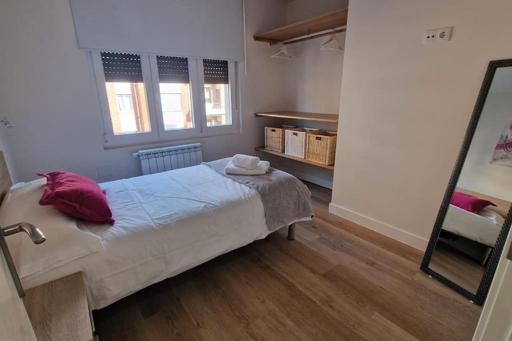 Apartamento Aires De Tineo Oviedo Exteriér fotografie